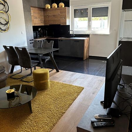 City East Apartment Zagreb With Private Parking Buitenkant foto